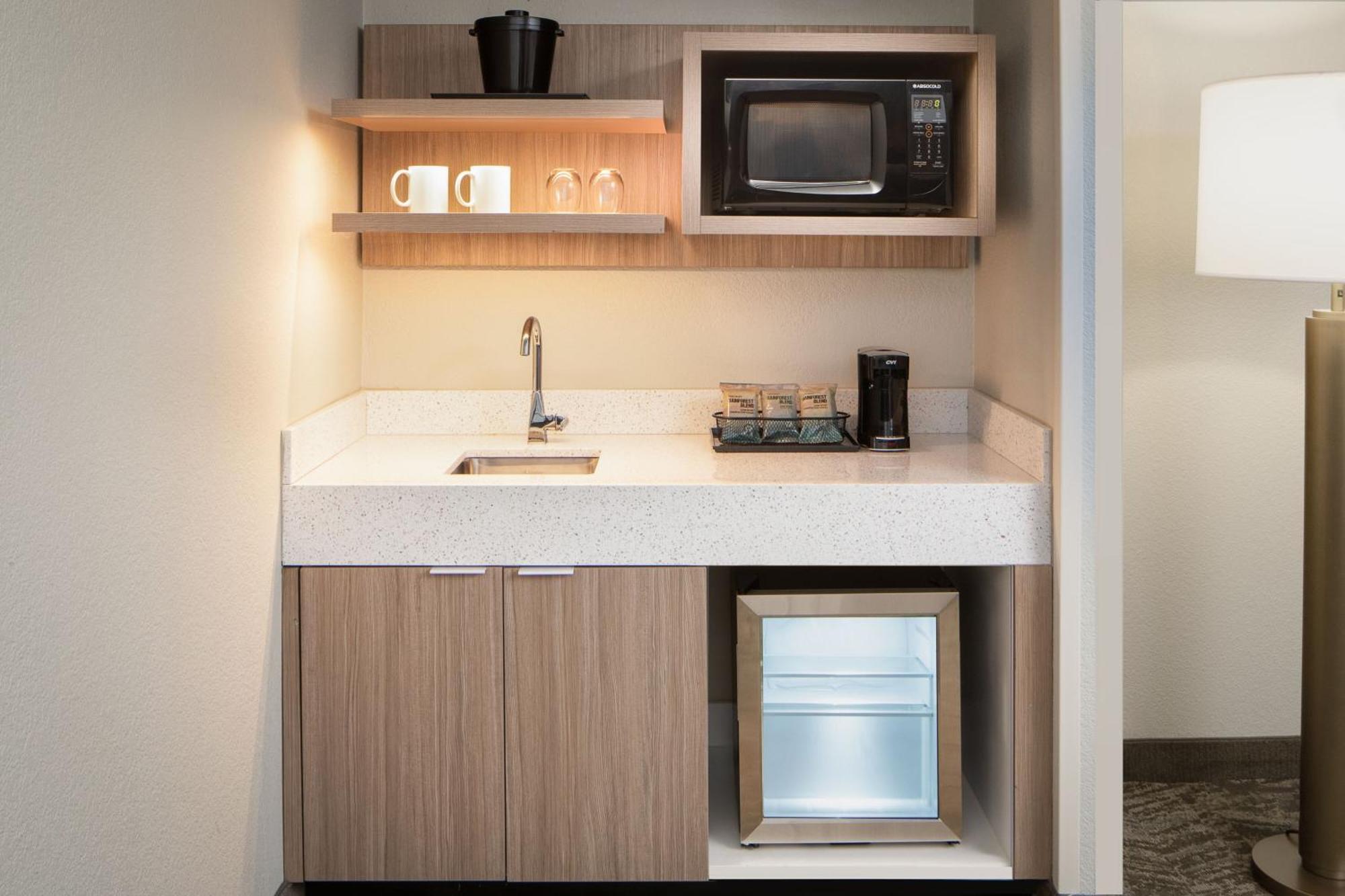 Springhill Suites By Marriott Dallas Downtown / West End Экстерьер фото