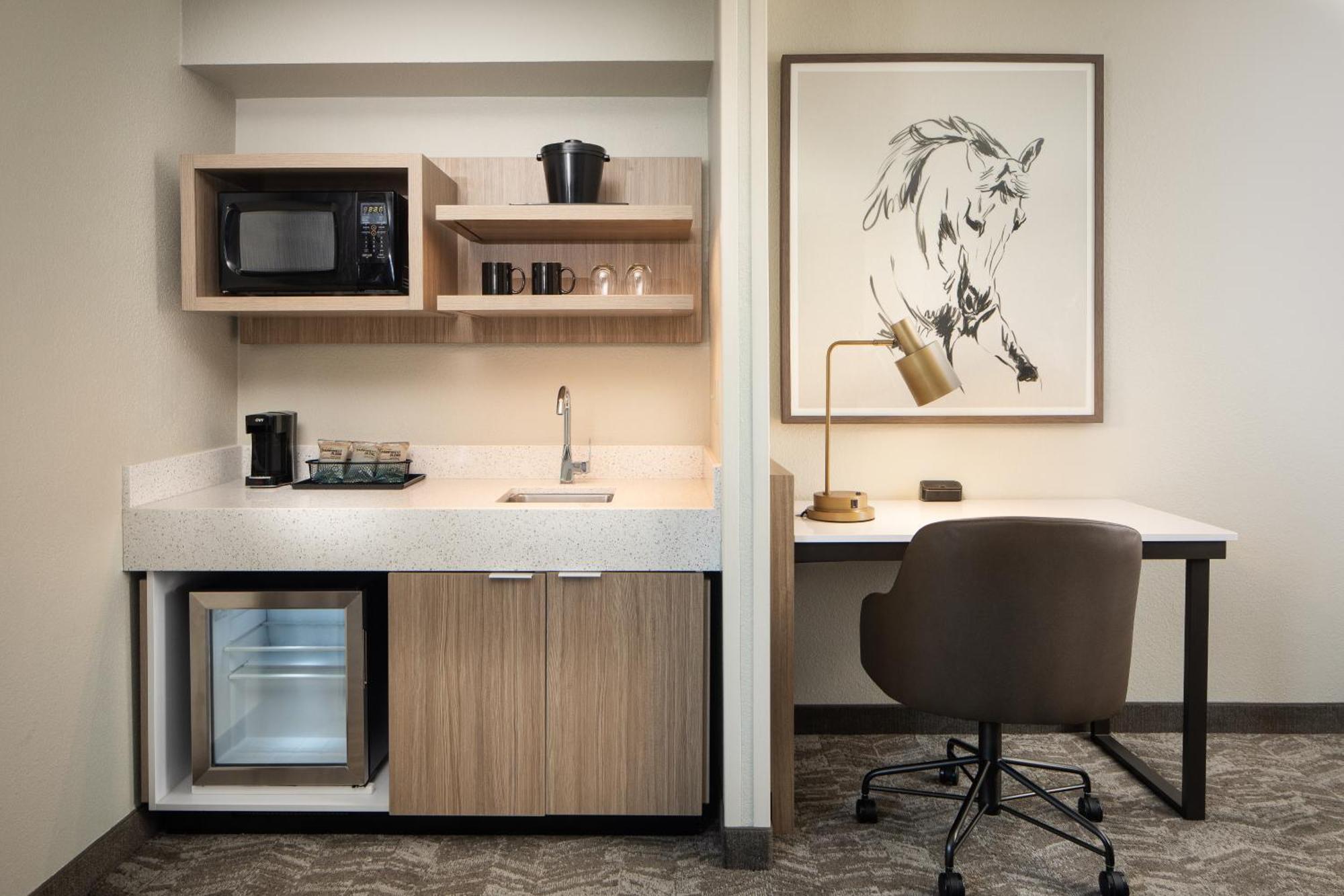 Springhill Suites By Marriott Dallas Downtown / West End Экстерьер фото