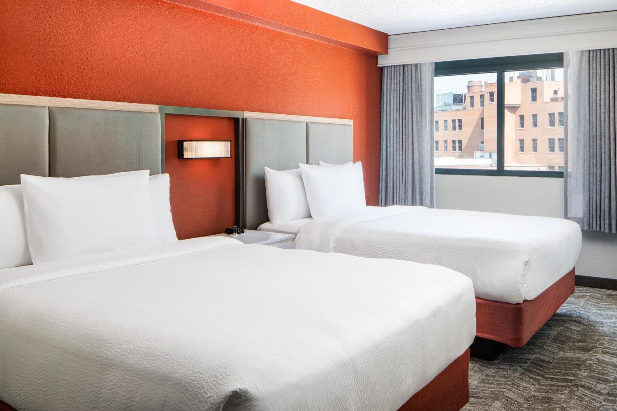Springhill Suites By Marriott Dallas Downtown / West End Экстерьер фото