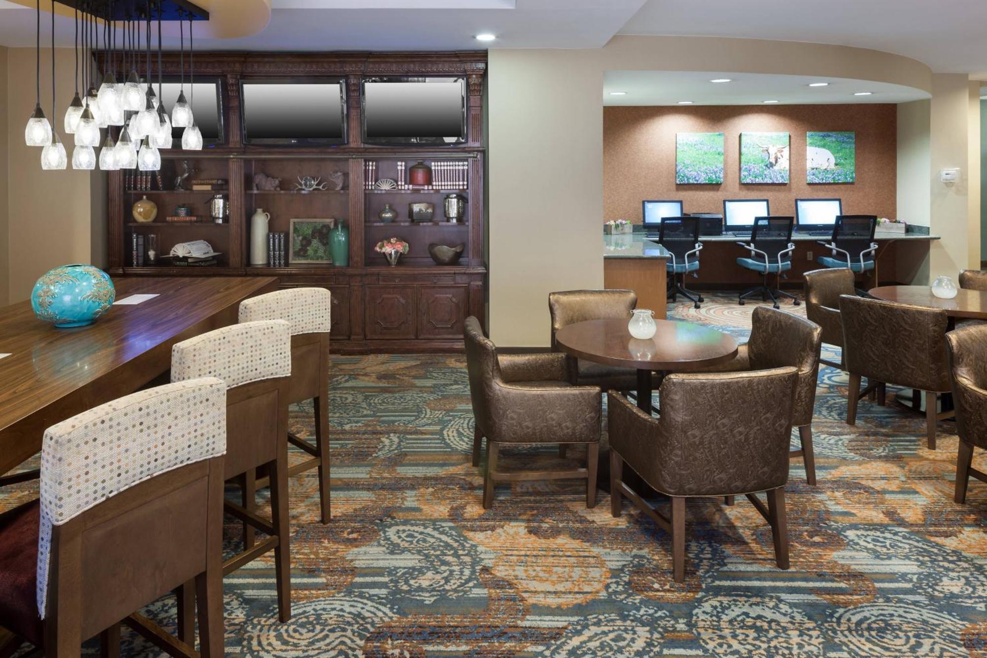 Springhill Suites By Marriott Dallas Downtown / West End Экстерьер фото