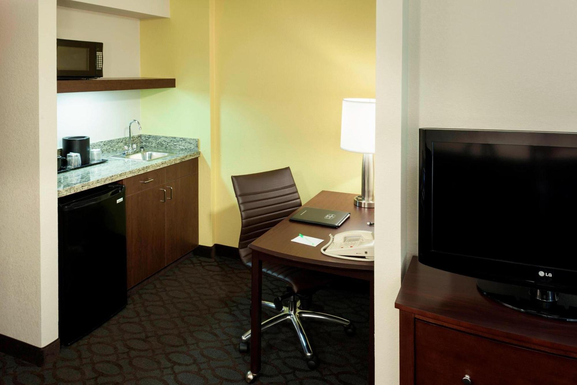 Springhill Suites By Marriott Dallas Downtown / West End Экстерьер фото